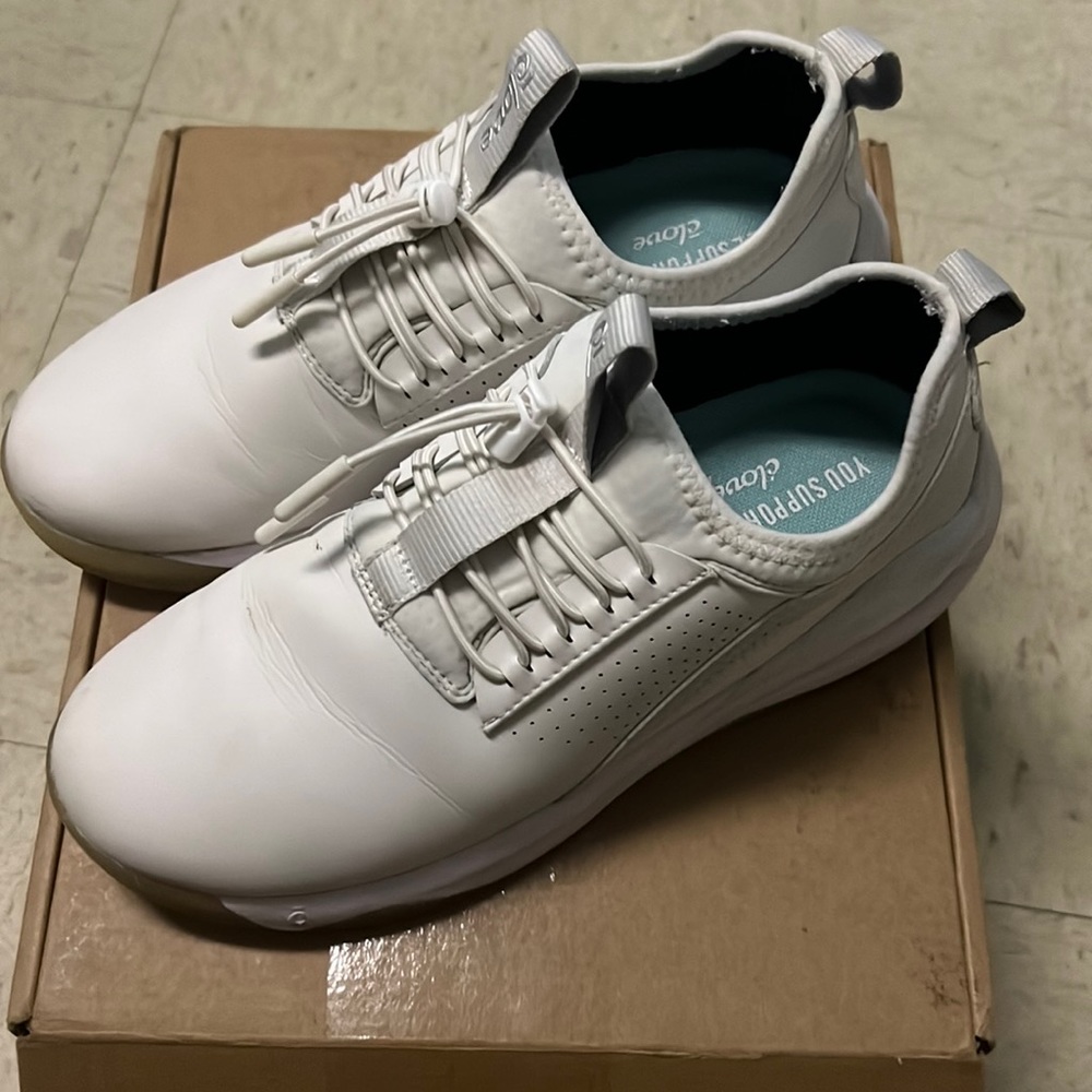 Clove Nursing Shoes size 8W